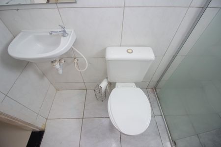 Apartamento à venda com 44m², 2 quartos e 1 vaga Apartamento à venda com 44m², 2 quartos e 1 vagaBanheiro Social