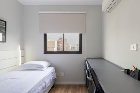 Quarto 1 de apartamento para alugar com 2 quartos, 80m² em Pinheiros, São Paulo