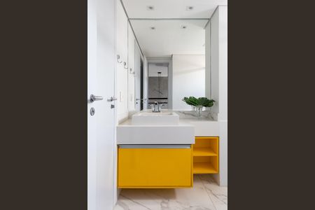 Apartamento para alugar com 80m², 2 quartos e 2 vagasBanheiro Social