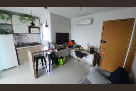Sala/Cozinha de apartamento para alugar com 1 quarto, 45m² em Setor Bueno, Goiânia