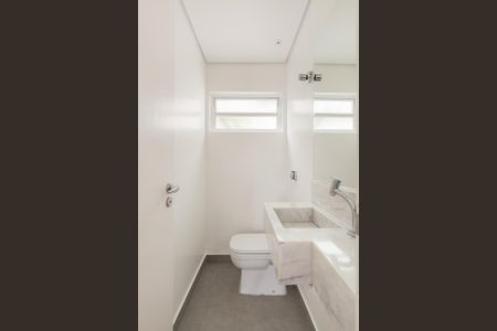 Casa para alugar com 180m², 4 quartos e sem vagaLavabo