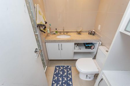 Apartamento à venda com 144m², 3 quartos e 3 vagasBanheiro da Suíte 1