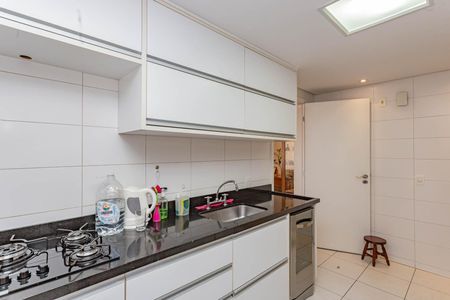 Apartamento à venda com 144m², 3 quartos e 3 vagasCozinha