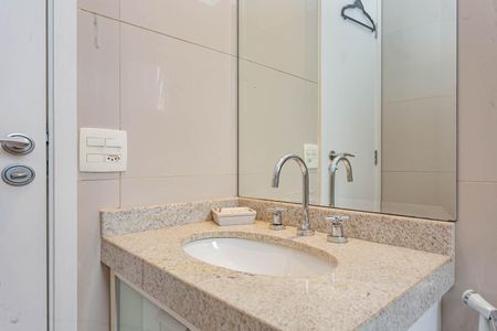 Apartamento à venda com 144m², 3 quartos e 3 vagasBanheiro da Suíte 2