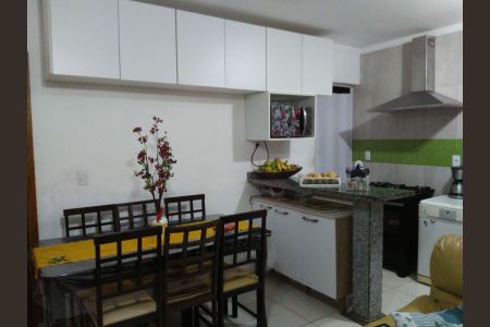 Apartamento à venda com 2 quartos, 60m² em Vila Guarará, Santo André