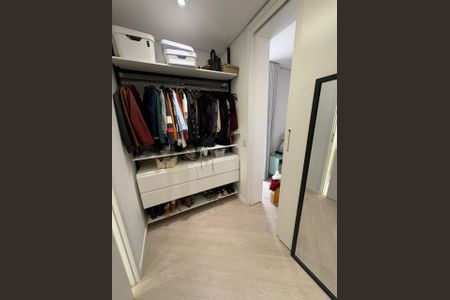 Apartamento à venda com 72m², 2 quartos e 2 vagasCloset da suíte