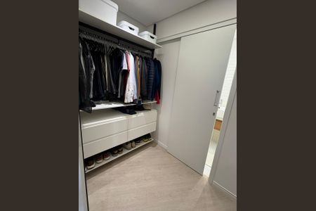 Apartamento à venda com 72m², 2 quartos e 2 vagasCloset da suíte