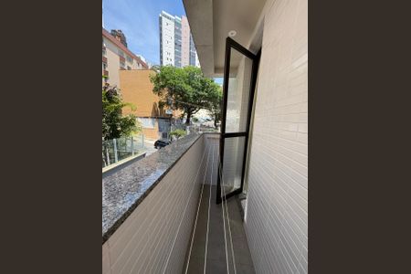 Apartamento à venda com 72m², 2 quartos e 2 vagasVaranda da Suíte