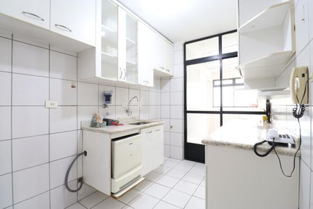 Apartamento à venda com 82m², 3 quartos e 2 vagasCozinha