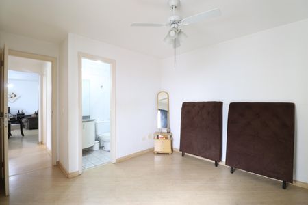 Apartamento à venda com 82m², 3 quartos e 2 vagasSuíte