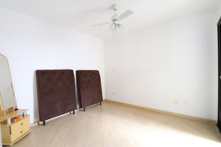 Apartamento à venda com 82m², 3 quartos e 2 vagasSuíte