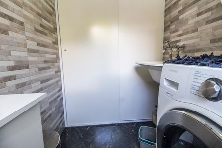 Apartamento à venda com 51m², 2 quartos e 1 vaga Apartamento à venda com 51m², 2 quartos e 1 vagaÁrea de Serviço