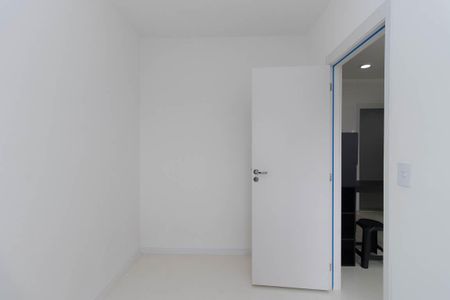 Quarto 2 de apartamento para alugar com 2 quartos, 38m² em Vila Mazzei, São Paulo