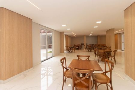 Apartamento para alugar com 38m², 2 quartos e sem vagaÁrea comum - Salão de festas