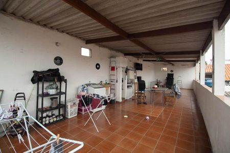 Casa à venda com 119m², 3 quartos e 1 vagaÁrea de Serviço / Quintal