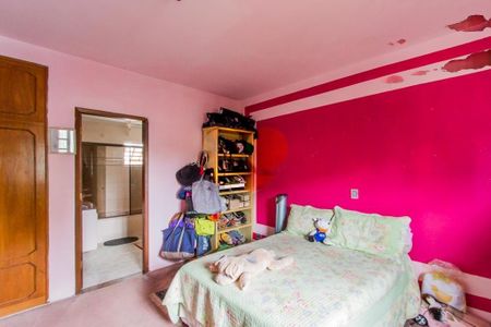 Casa à venda com 712m², 5 quartos e 4 vagas