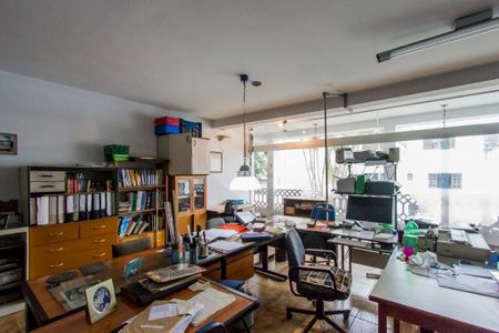 Casa à venda com 712m², 5 quartos e 4 vagas