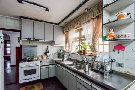 Casa à venda com 712m², 5 quartos e 4 vagas