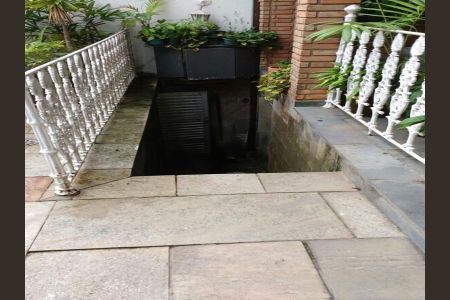 Casa à venda com 712m², 5 quartos e 4 vagas