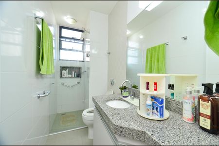 Apartamento à venda com 93m², 3 quartos e 1 vagaBanheiro da Suite