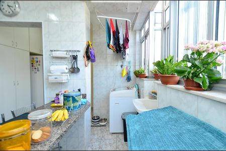 Apartamento à venda com 93m², 3 quartos e 1 vagaÁrea de Serviço