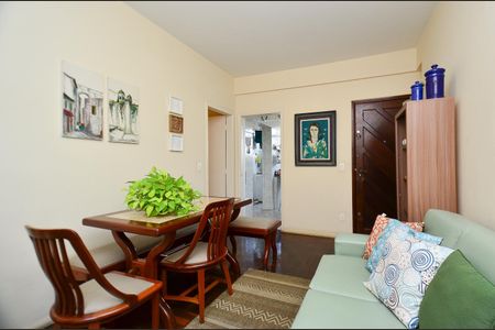 Sala de apartamento à venda com 3 quartos, 93m² em Grajaú, Belo Horizonte