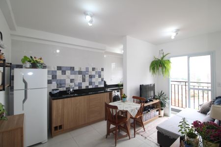 Sala/Cozinha de apartamento à venda com 2 quartos, 41m² em Jardim São Paulo, São Paulo