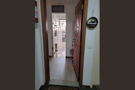 Apartamento para alugar com 72m², 3 quartos e 2 vagasCorredor