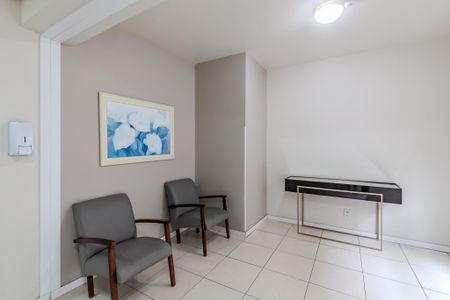 Apartamento à venda com 62m², 1 quarto e 1 vaga Apartamento à venda com 62m², 1 quarto e 1 vagaHall social