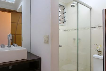 Apartamento para alugar com 67m², 2 quartos e 2 vagasBanheiro da Suíte