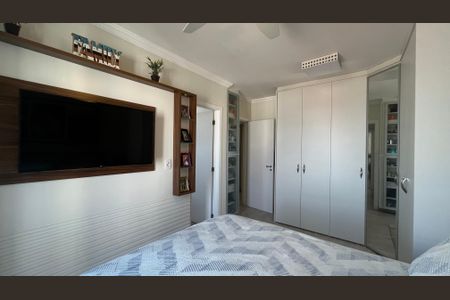 Apartamento à venda com 114m², 3 quartos e 2 vagasSuíte 2