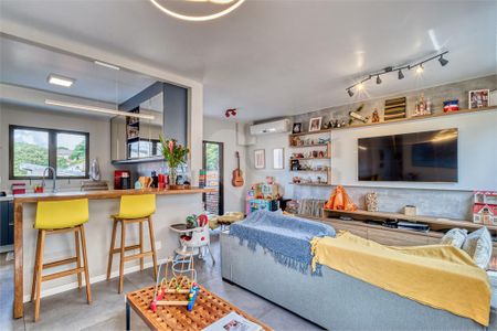 Casa à venda com 3 quartos, 164m² em Santo Amaro, São Paulo