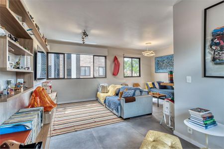 Casa à venda com 3 quartos, 164m² em Santo Amaro, São Paulo