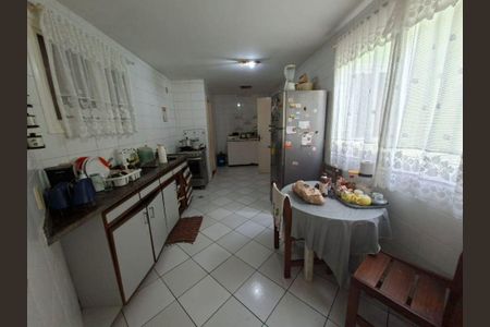 Casa à venda com 1 quarto, 180m² em Itaipu, Niterói