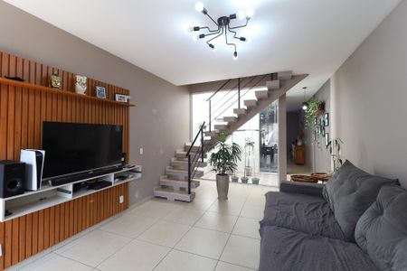 Sala de casa à venda com 3 quartos, 107m² em Vila Maria Alta, São Paulo