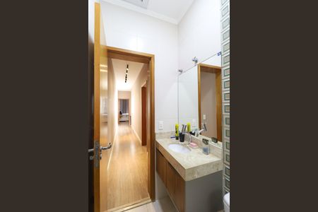 Casa à venda com 107m², 3 quartos e 2 vagasLavabo