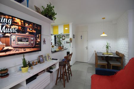 Sala de apartamento à venda com 2 quartos, 48m² em Jacarepaguá, Rio de Janeiro