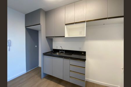 Cozinha de apartamento à venda com 2 quartos, 153m² em Tamboré, Barueri