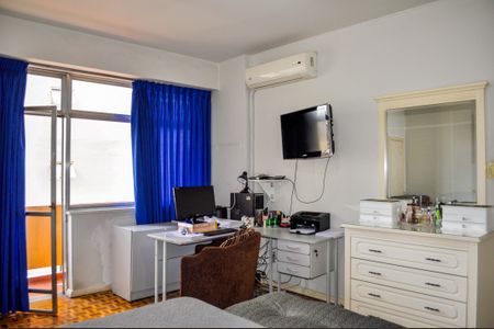 Apartamento à venda com 146m², 3 quartos e sem vaga Apartamento à venda com 146m², 3 quartos e sem vagaSuíte