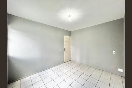 Sala de apartamento à venda com 2 quartos, 45m² em Rondônia, Novo Hamburgo