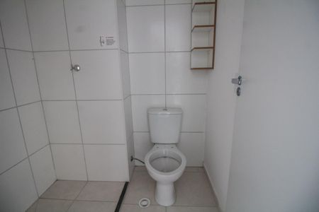 Apartamento à venda com 35m², 2 quartos e sem vaga Apartamento à venda com 35m², 2 quartos e sem vagaBanheiro Social
