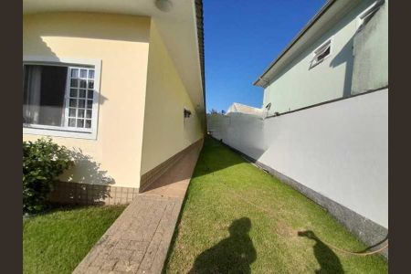 Casa de condomínio à venda com 268m², 2 quartos e 3 vagas