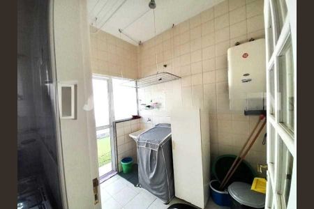 Casa de condomínio à venda com 268m², 2 quartos e 3 vagas