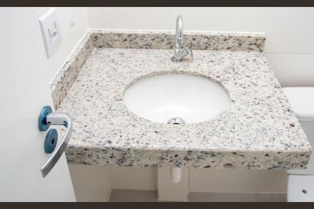 Apartamento à venda com 46m², 2 quartos e sem vagaBanheiro