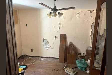 Casa à venda com 1 quarto, 96m² em Santa Rosa, Niterói