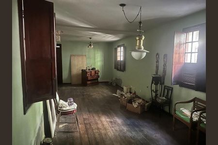 Casa à venda com 1 quarto, 96m² em Santa Rosa, Niterói