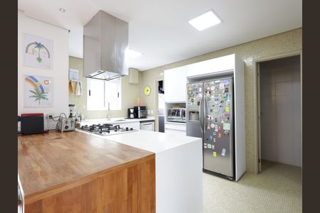 Apartamento para alugar com 210m², 3 quartos e 3 vagasCozinha