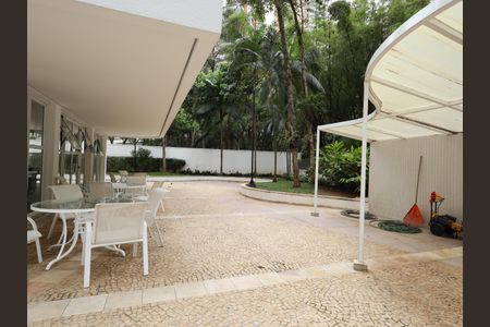 Apartamento para alugar com 210m², 3 quartos e 3 vagasÁrea comum - Churrasqueira
