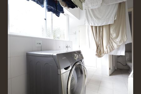 Apartamento para alugar com 210m², 3 quartos e 3 vagasÁrea de Serviço