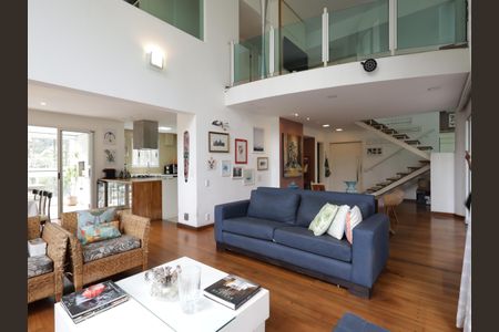 Apartamento para alugar com 210m², 3 quartos e 3 vagasSala